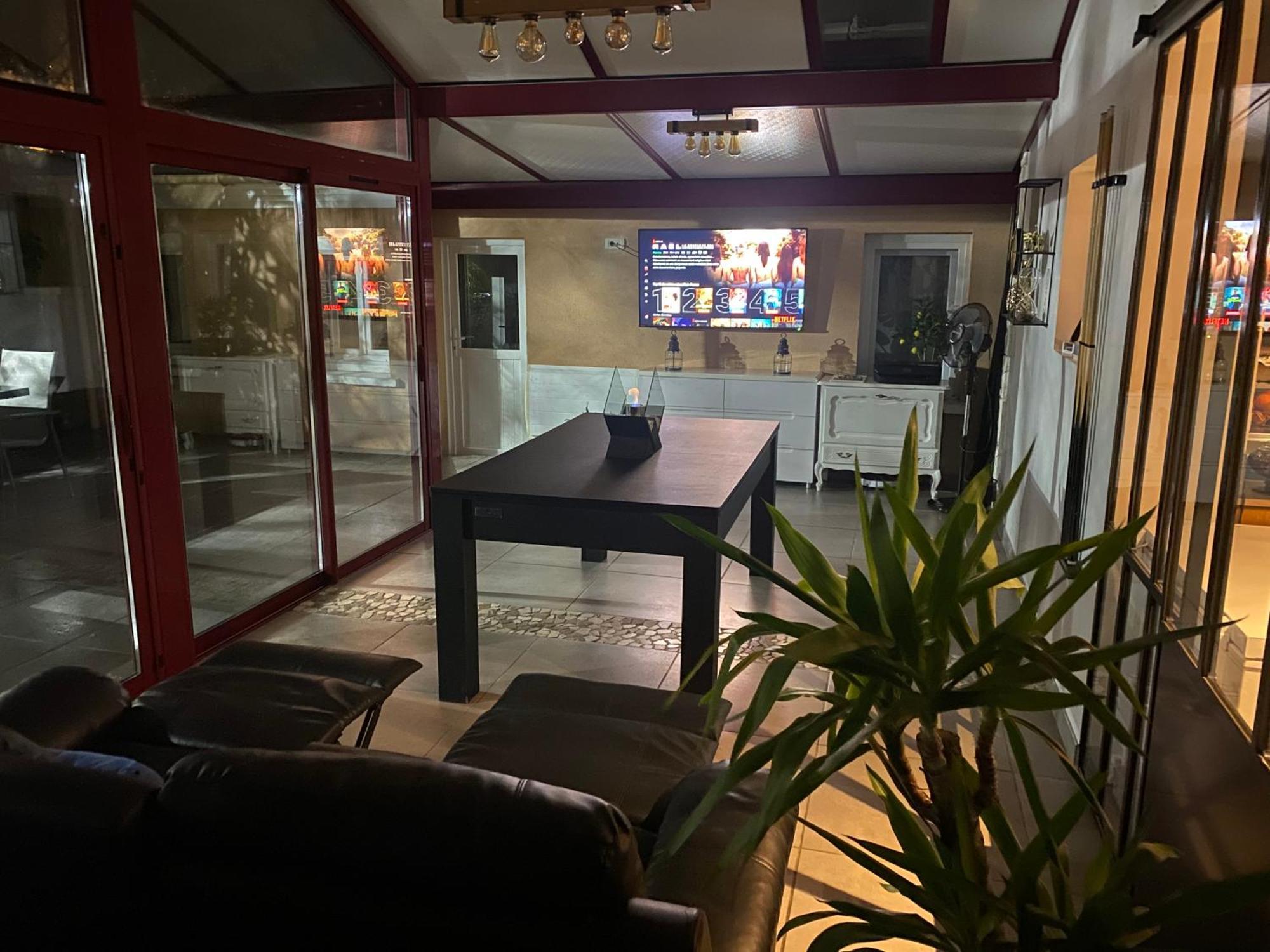 Hotel Dependance Avec Billard A Proximite Zenith Rouen Le Grand-Quevilly Zewnętrze zdjęcie